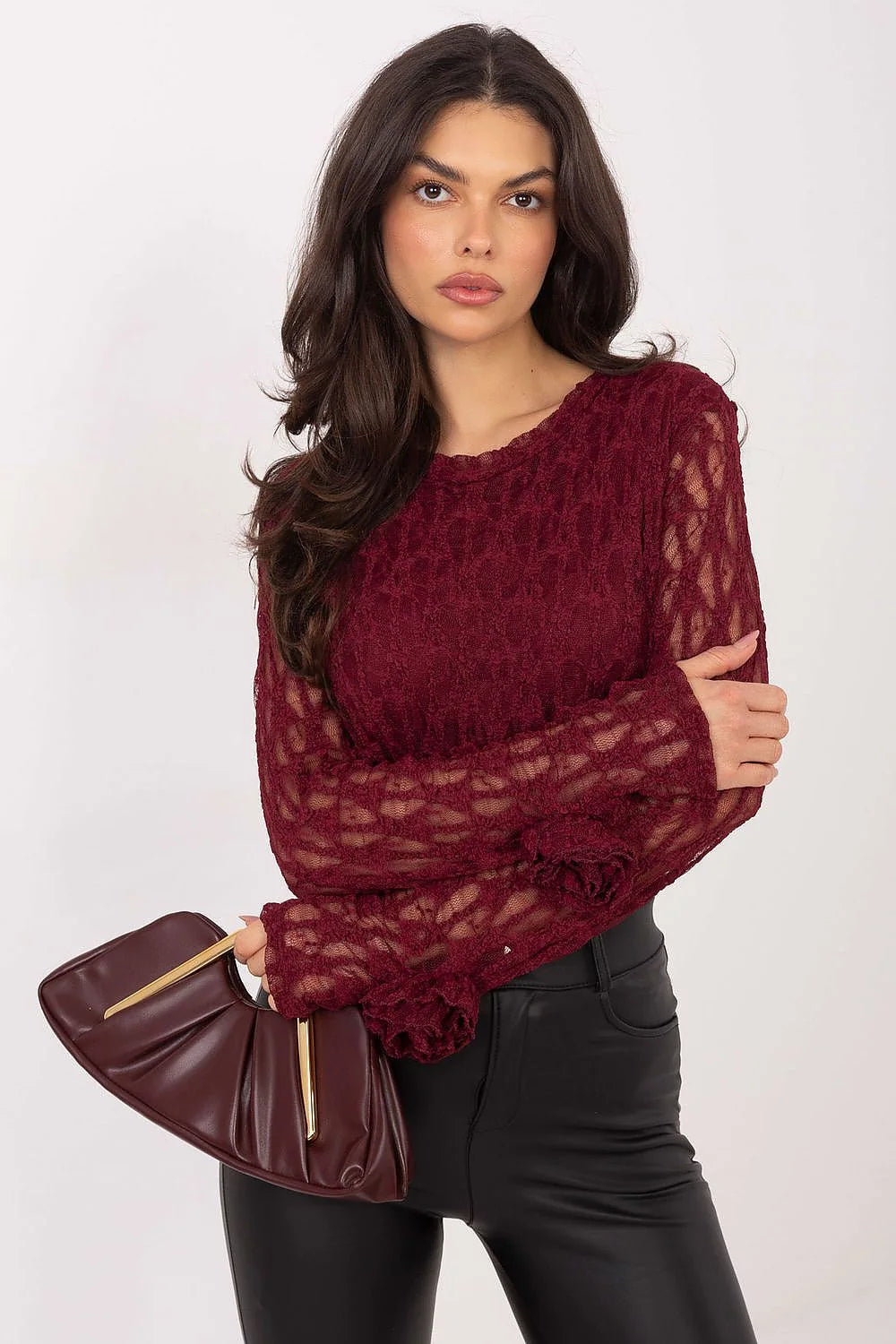 blouse dentelle bordeaux femme ajustée élégante raffinée manches longues col rond roses doublée viscose élasthanne confortable légère