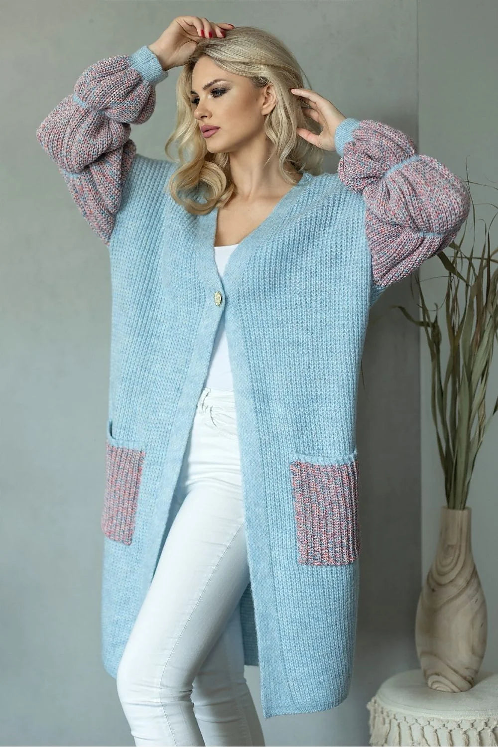 Cardigan Pee Ka Boo pour femme longueur totale maille épaisse manches longues multi-couleurs bleu rose gris encolure V unique bouton poches zippées doux et chaud