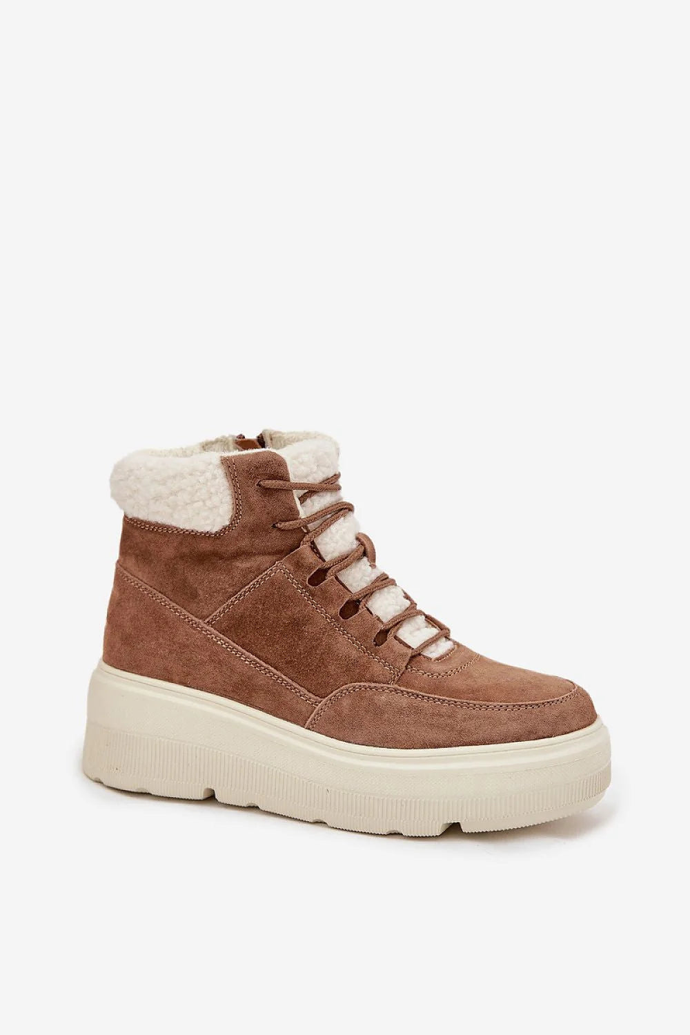 bottes neige femme Vinceza suède camel plateforme massive semelle crantée écrue col sherpa blanc lacets ronds zip latéral doublure fourrure