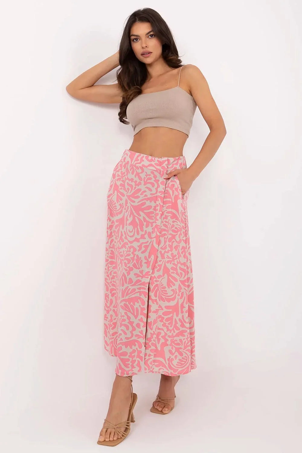Jupe longue couleur beige motifs floraux blanc cassé deux pièces haut ajusté femme style estival moderne
