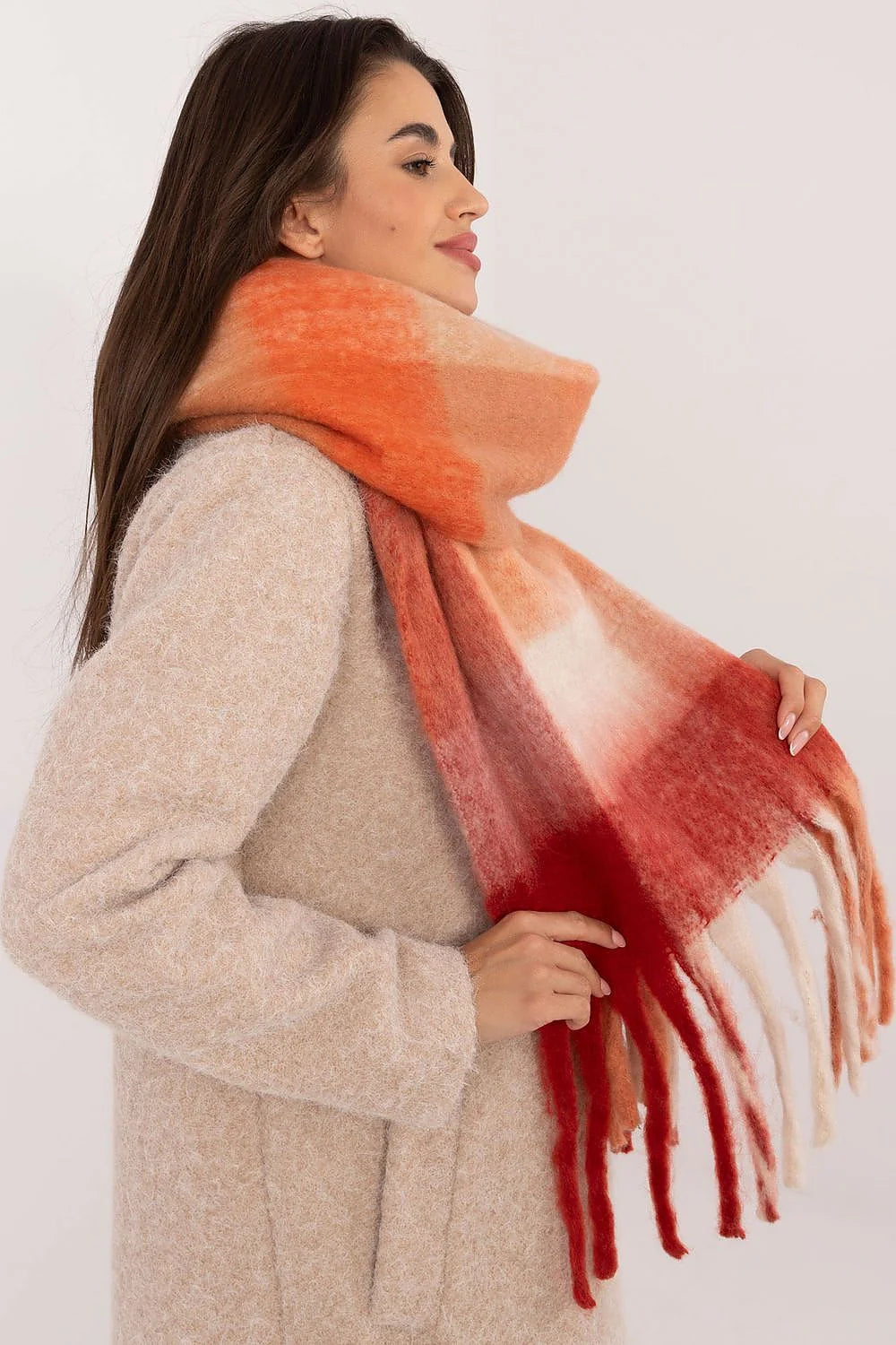écharpe longue matelassée laine polaire femme chaude élégante oversize moelleuse mohair rayures dégradé orange corail écru franges