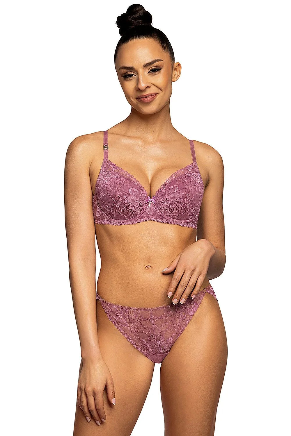 Soutien-gorge push-up élégant en dentelle florale couleur mauve doux avec inserts amovibles et fermeture ajustable pour femmes