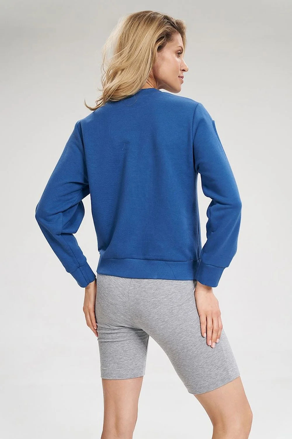 Ensemble sweatshirt et short femme noir fentes latérales athleisure modern style décontracté