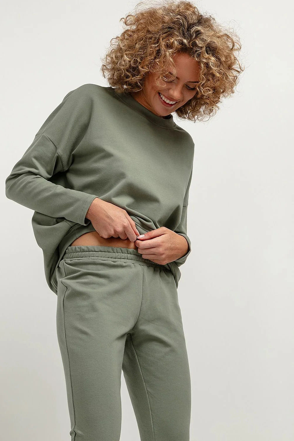 Haut et pantalon assortis en coton vert kaki pour femme, style décontracté, coupe ample, élastique, matériau doux, confortable