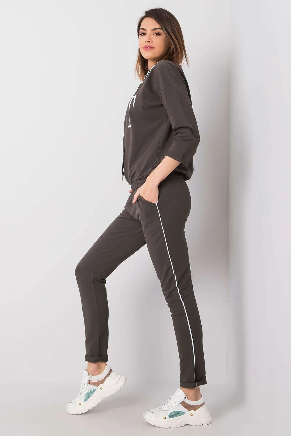 ensemble streetwear femme hoodie sweatshirt FACT gris anthracite molleton jersey extensible coton élasthanne pantalon slim ajusté capuche cordon