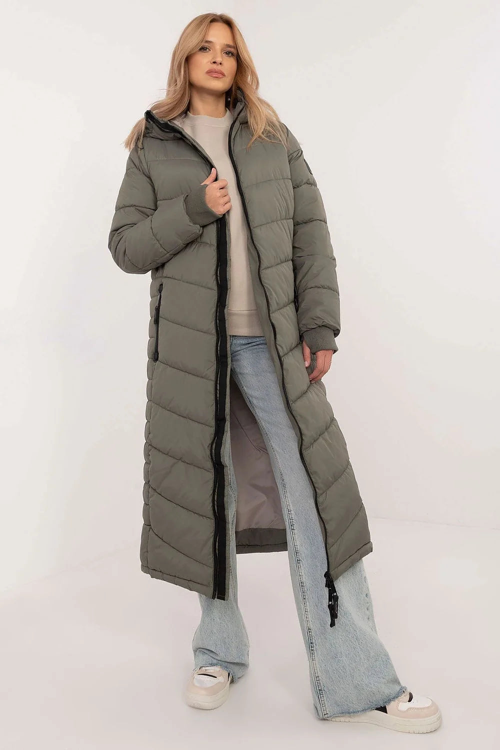 Veste longue pour femme en polyester doux vert kaki style doudoune hiver 2023 coupe ample matelassée capuche intégrée poches latérales
