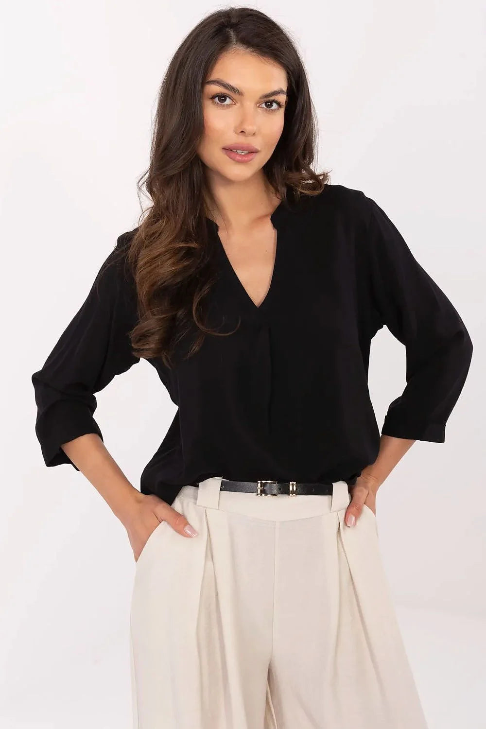 chemisier viscose écologique col V manches trois quarts coupe ample fluide pli central noir minimaliste polyvalent bureau soirée