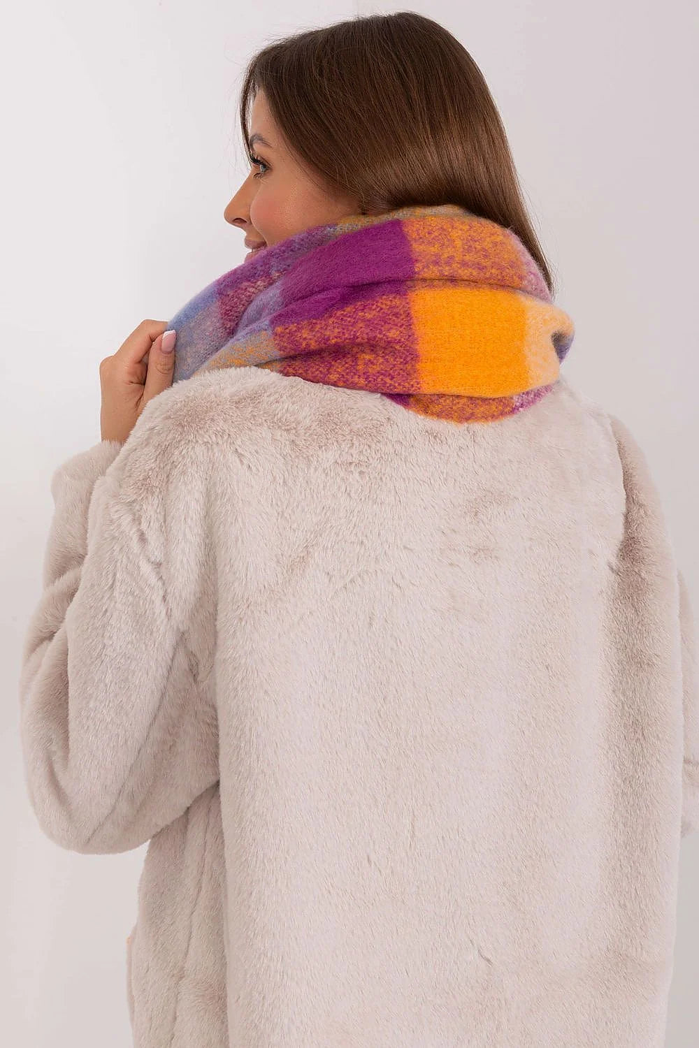 Écharpe femme carreaux colorés matériau doux style décontracté franges torsadées grande taille hiver automne accessoire mode