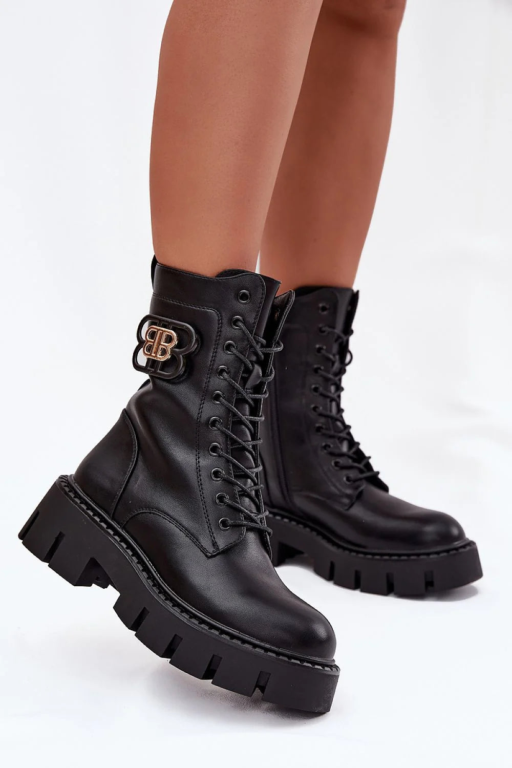 bottines femme rangers lacees mi mollet biker simili cuir noir bout rond oeillets metalliques semelle plateforme crantee antiderapante
