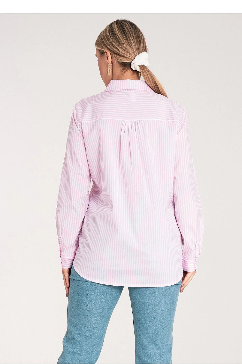 chemise femme oversize tunique rayures verticales rose pâle blanche col classique boutonnage central manches longues poignets boutonnés popeline légère respirante