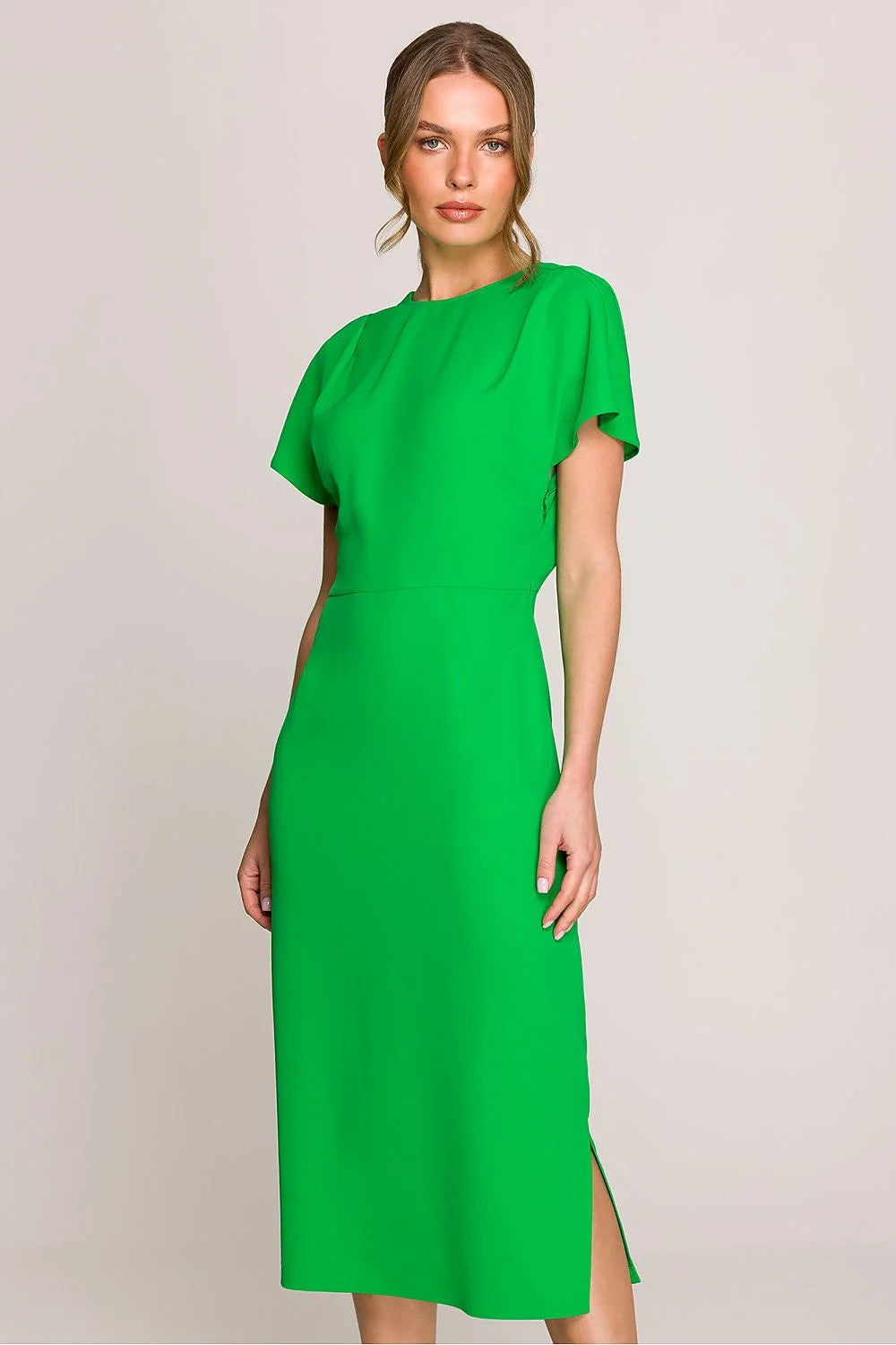 Robe de jour Stylove élégante féminine couleur verte tissu fluide manches courtes en papillon coupe droite ajustée