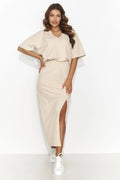 Ensemble féminin coordonné moderne longueur midi blouse ample manches courtes jupe droite fente beige clair respirant confort