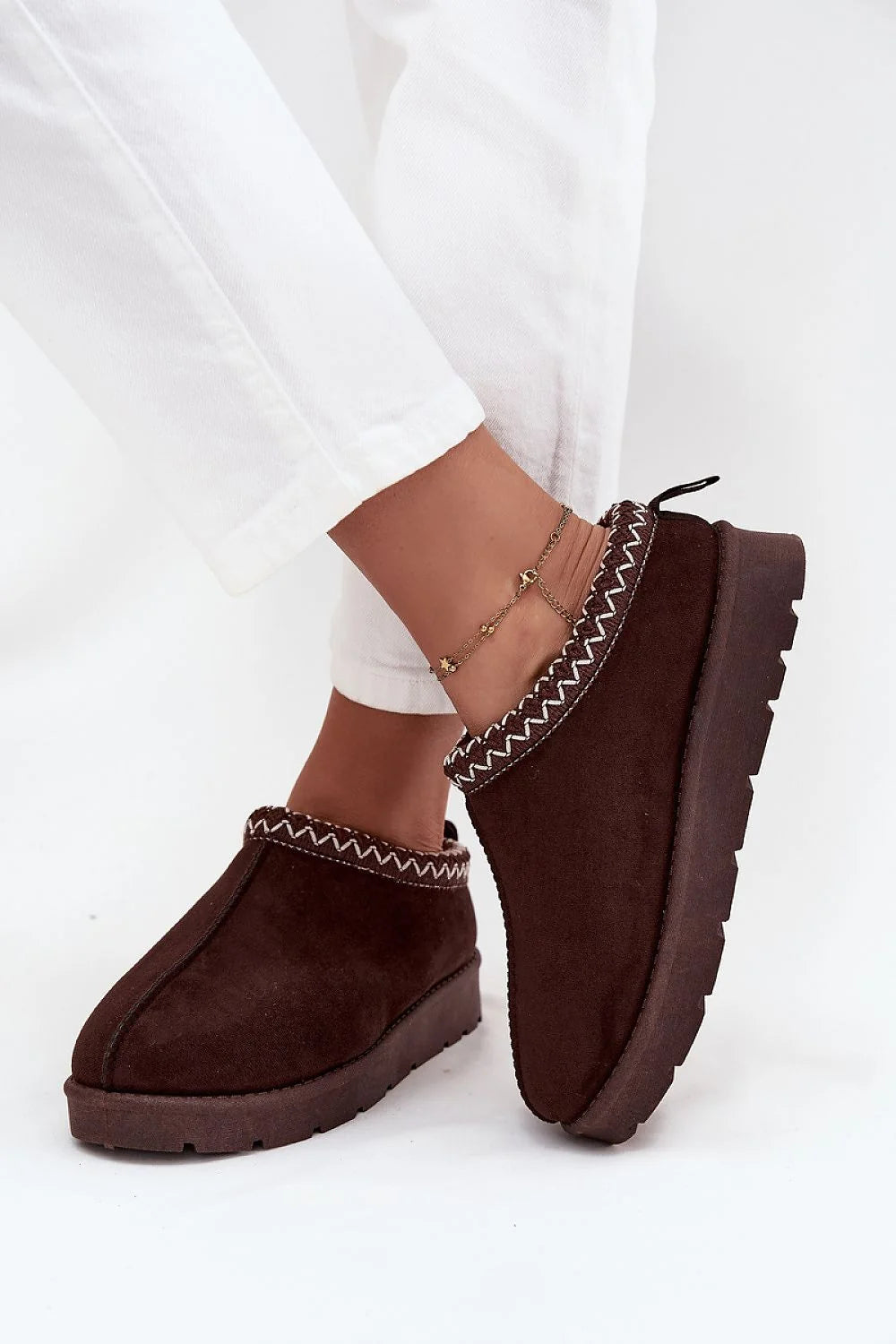 bottines neige femmes suédine écologique plateforme 3cm doublure fourrure semelle crantée antidérapante broderie décorative slipon confort isolation chaude