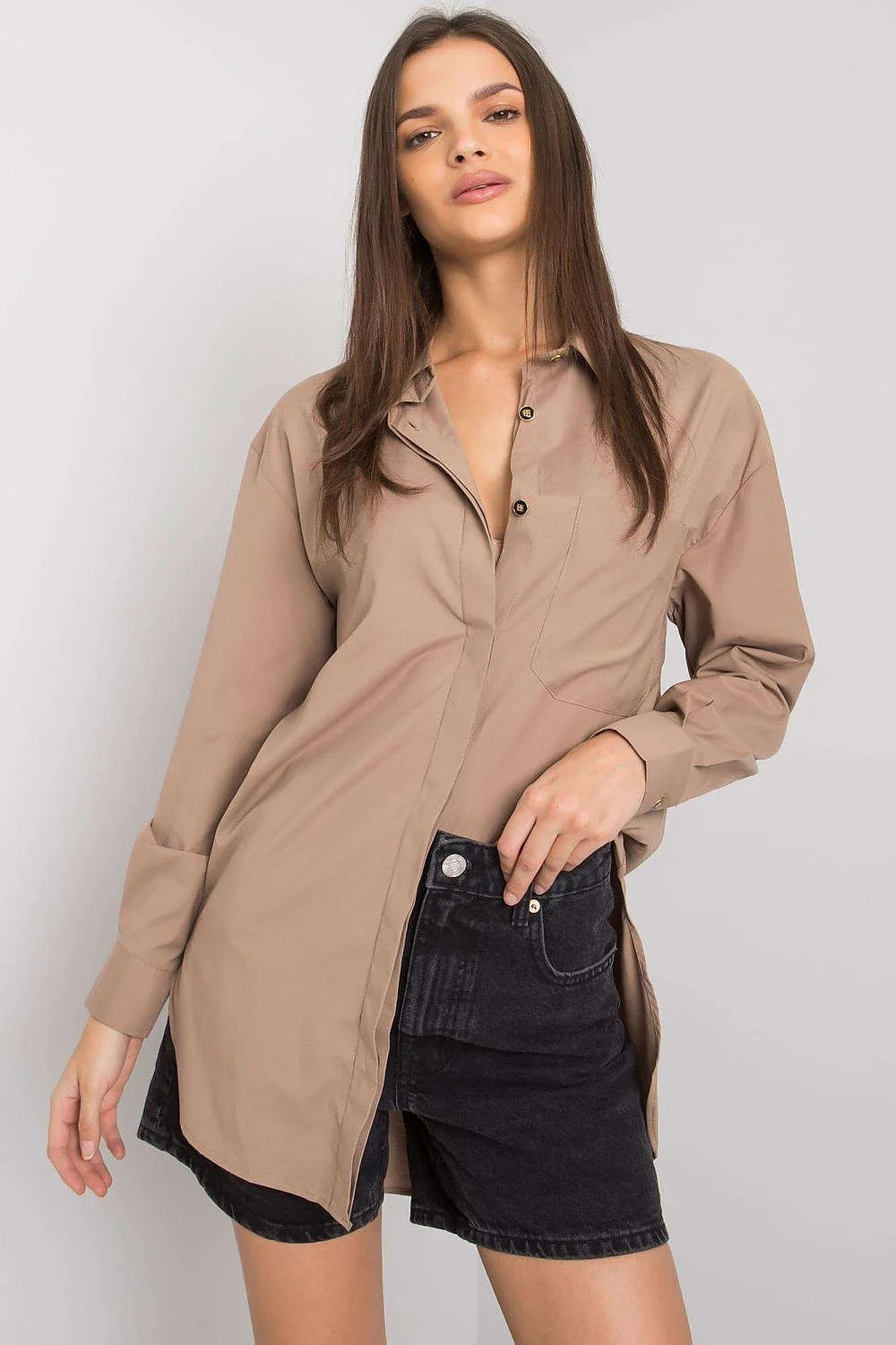 Chemise noire femme oversize coton polyester élégante chic moderne bureau soirée casual longue manche