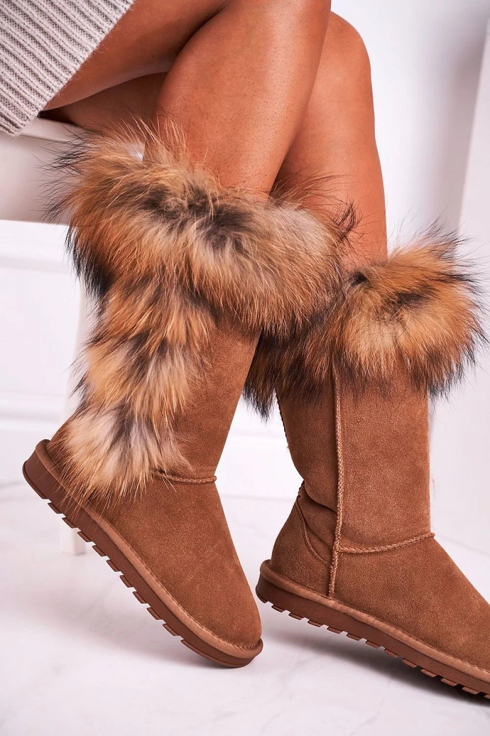 Bottes en daim fourrées pour femmes élégantes et confortables hiver camel chaud tendance antidérapant