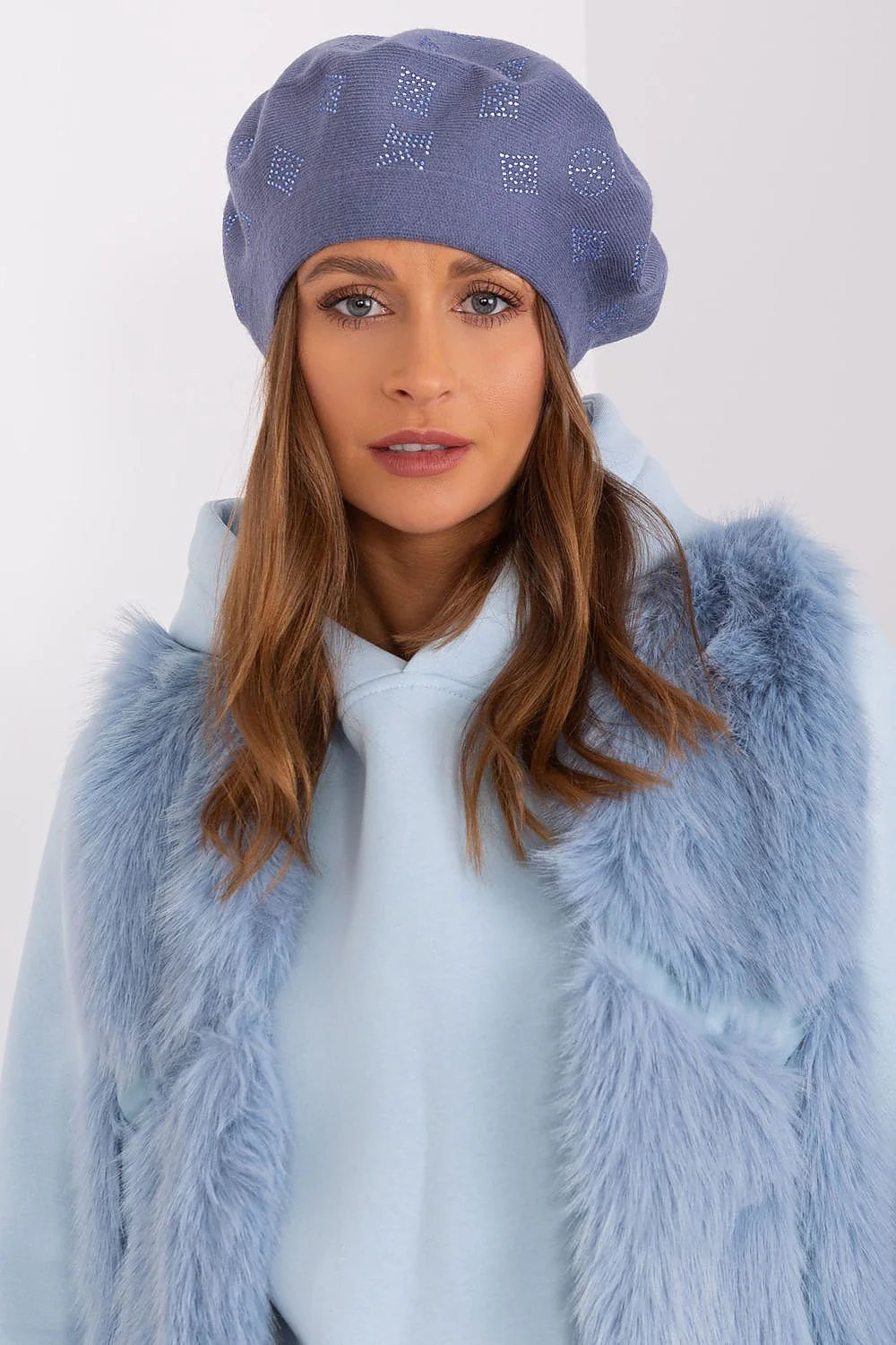 Béret en tricot pour femme chic et moderne avec motifs géométriques en strass bleu acier, 50% acrylique, 30% coton, 20% cachemire, doux et confortable