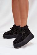 bottes neige femme montantes suédine écologique souple noires plateforme épaisse lacets plats œillets métalliques doublure fausse fourrure semelle caoutchouc antidérapante