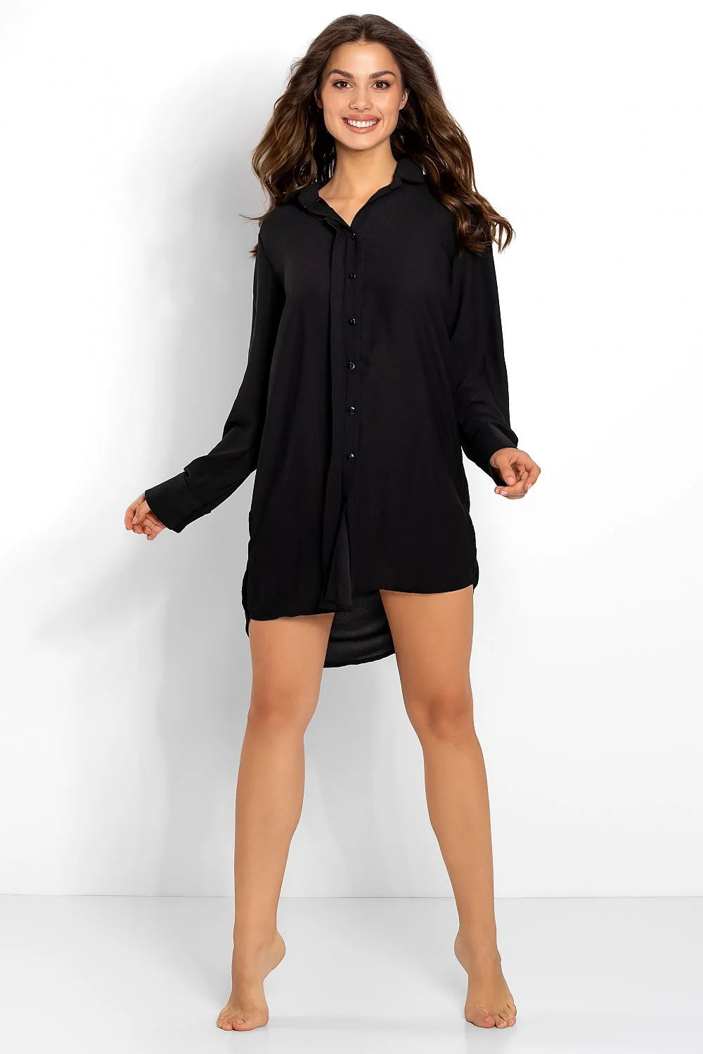 Chemise de nuit polyester style détente élégante noire manches longues col classique pour femmes