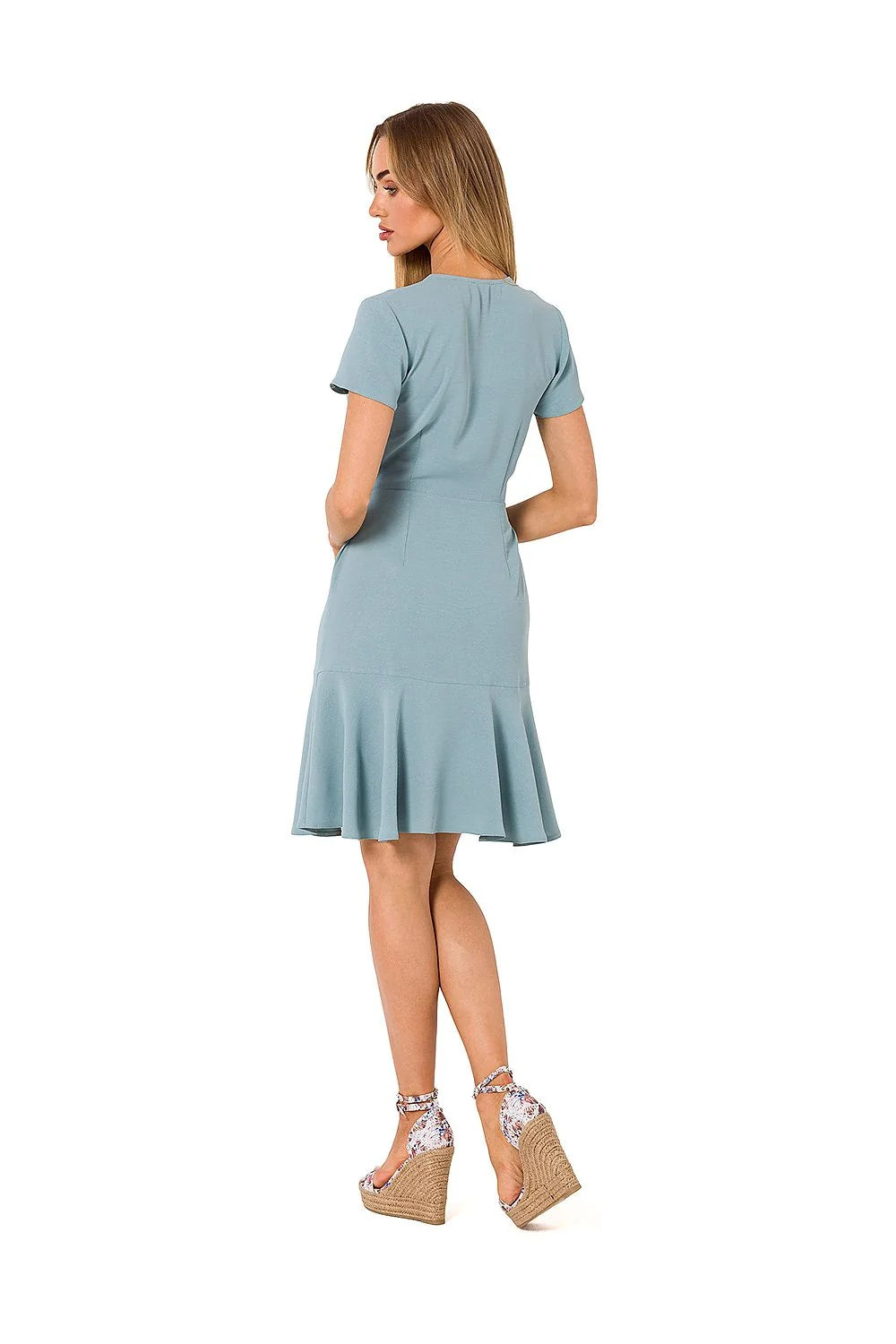 Robe de jour élégante à encolure V manches courtes ceinture latérale volants tissu aéré couleur marron terre femme