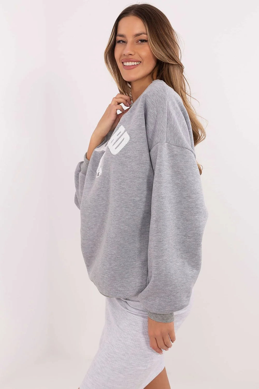 Sweatshirt et jupe casual femmes style universitaire couleur grise douce matelassé manches longues élastiquées Harvard