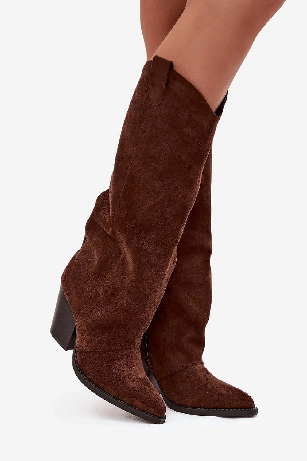 bottes hautes femme suédine écologique marron chocolat western talon bloc stable pointu effilé fermeture zippée semelle coutures confort élégant