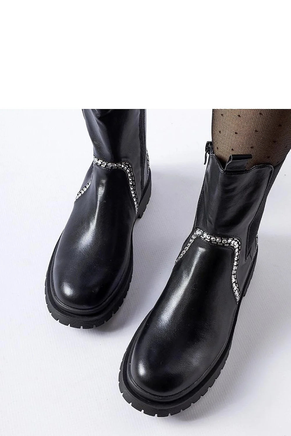 Bottes pour femmes en cuir noir élégantes modernes coupe mi-haute fermeture éclair latérale chaînes décoratives argentées semelle épaisse crantée style urbain chic