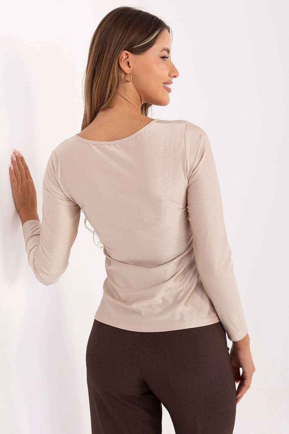 chemisier italien élégant viscose polyester décolleté cœur métallique décoratif plis bonnets cousus renforcés maintien poitrine manches longues