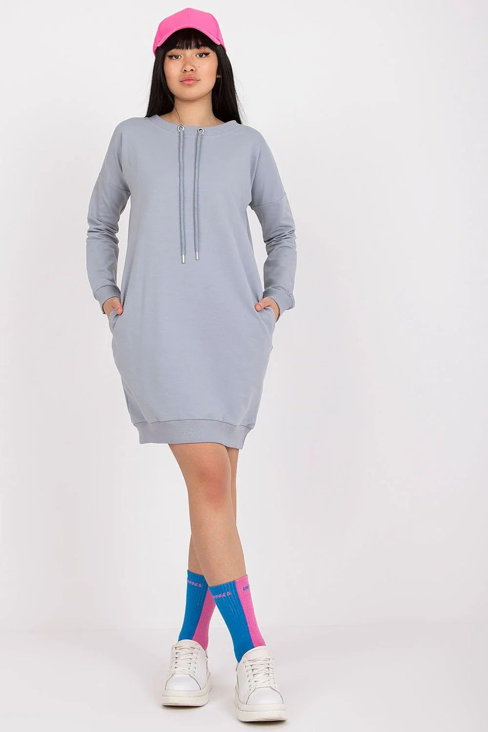 Robe de jour casual longue manches longues coton elasthanne couleur grise claire ajustable poches latérales femme