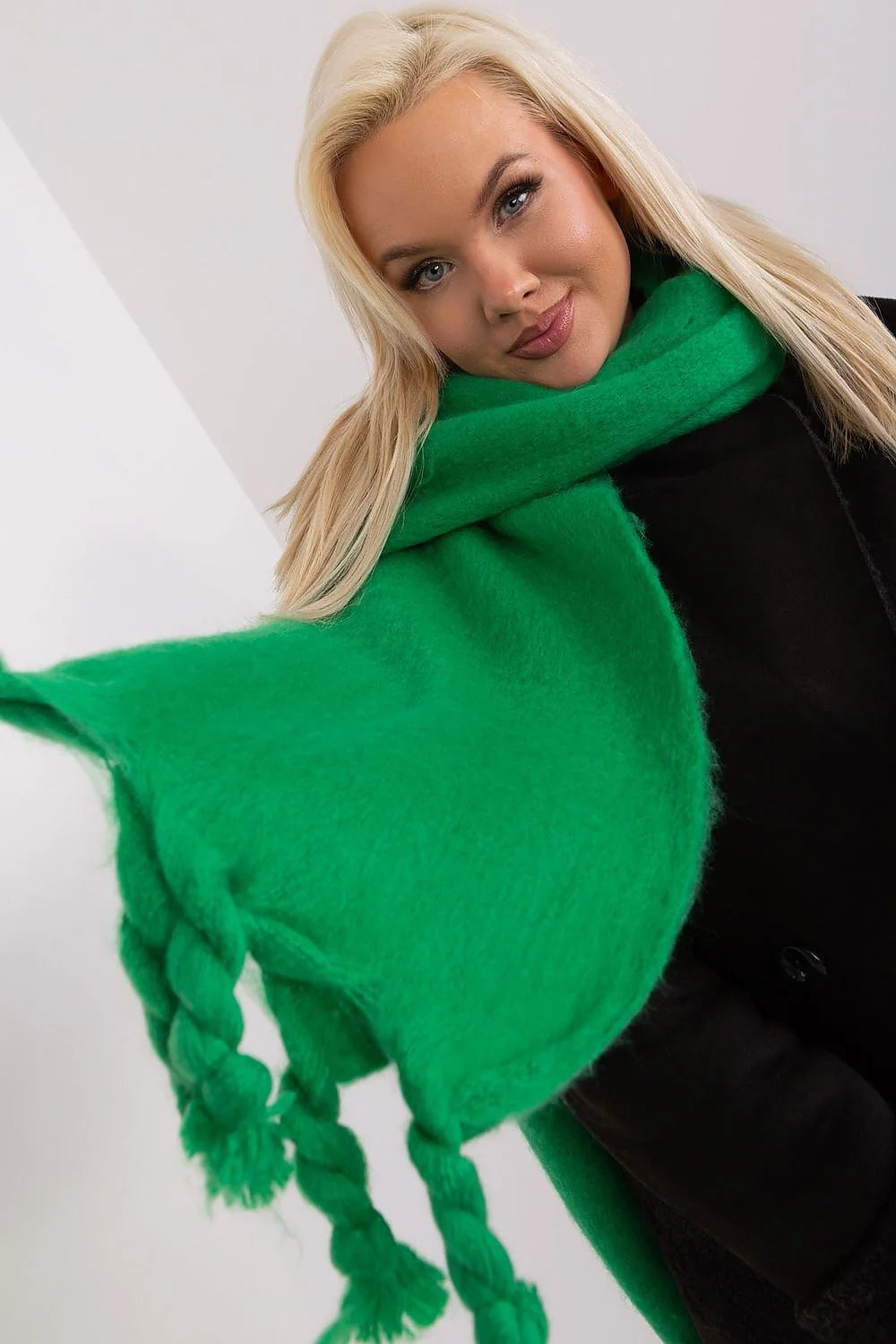 Châle en laine douillette vert vif franges tressées pour femme automne hiver élégance mode accessoire