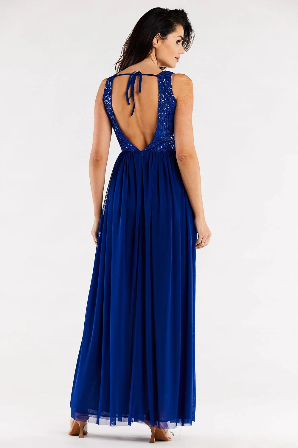 robe longue élégante sans manches dos ouvert pailleté rose poudré décolleté plongeant taille empire jupe fluide mousseline fente