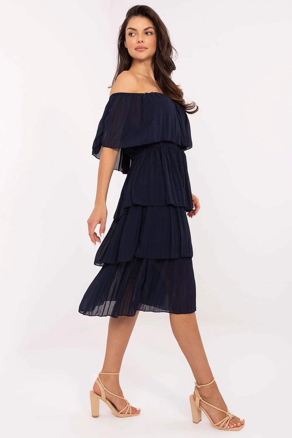 Robe cocktail Och Bella bohème chic manches courtes évasées encolure bateau volants superposés couleur bleu marine polyester viscose doublure