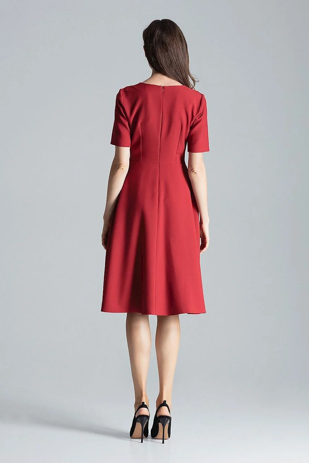 robe midi femme rouge vif décolleté V manches courtes taille cintrée princesse jupe évasée tissu structuré polyester élégant cocktail