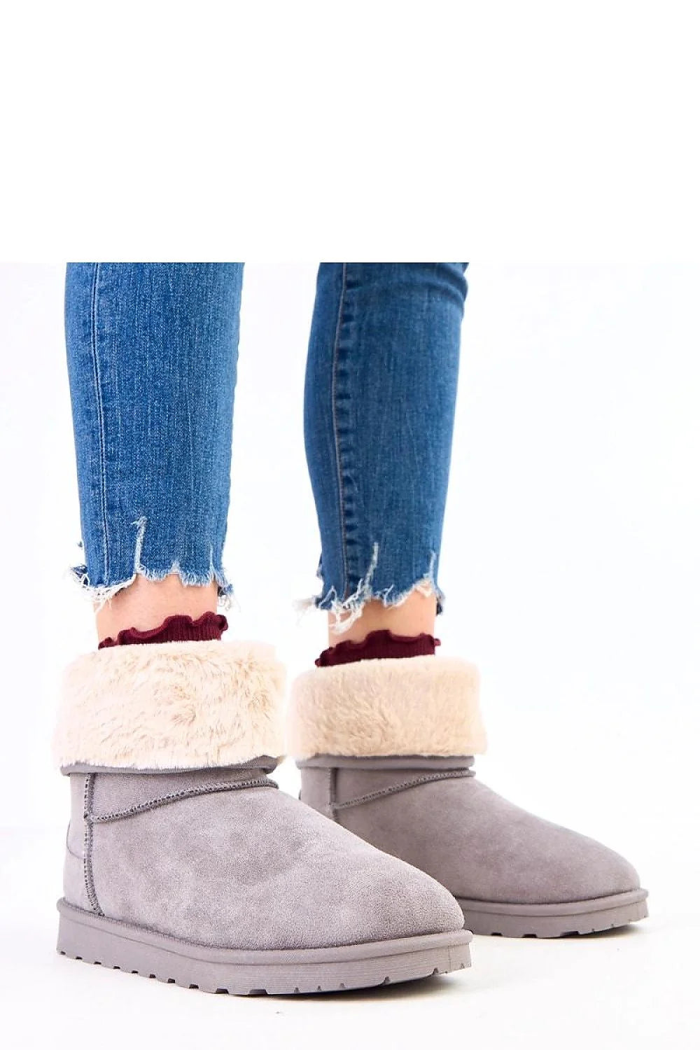 bottines neige femmes suède gris taupe cheville sans lacets fourrure crème sherpa doublure chaude semelle caoutchouc crantée antidérapante plateforme 25mm