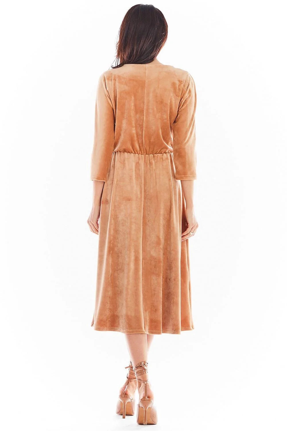 Robe élégante velours noir manches longues col rond soirée chic femme style intemporel