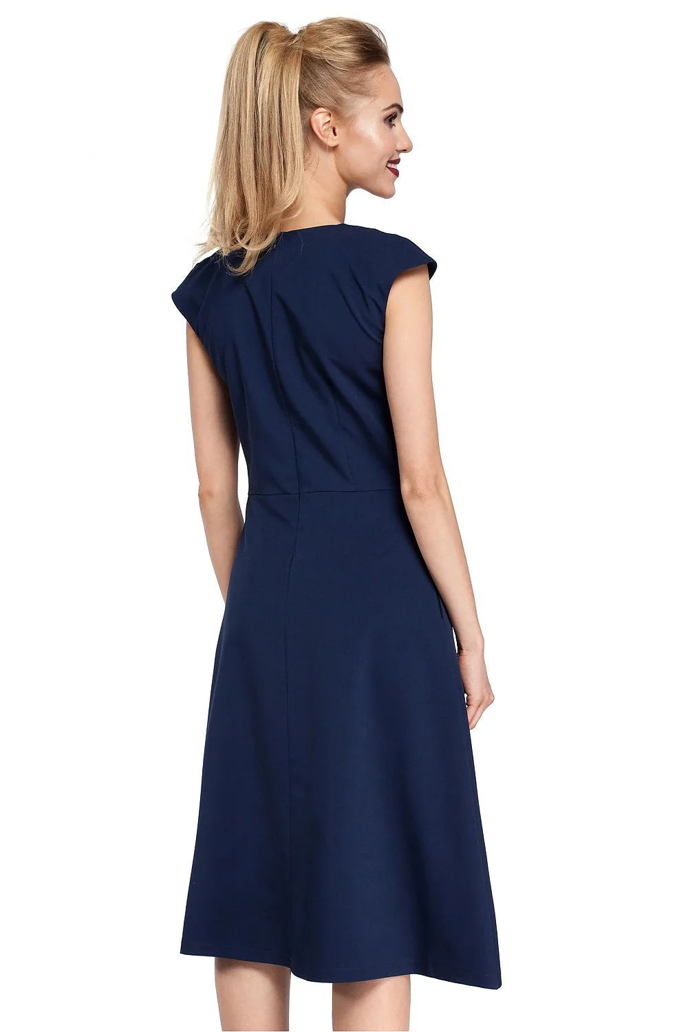 Robe élégante en polyester bleu foncé style classique chic pour femme moderne et sophistiquée