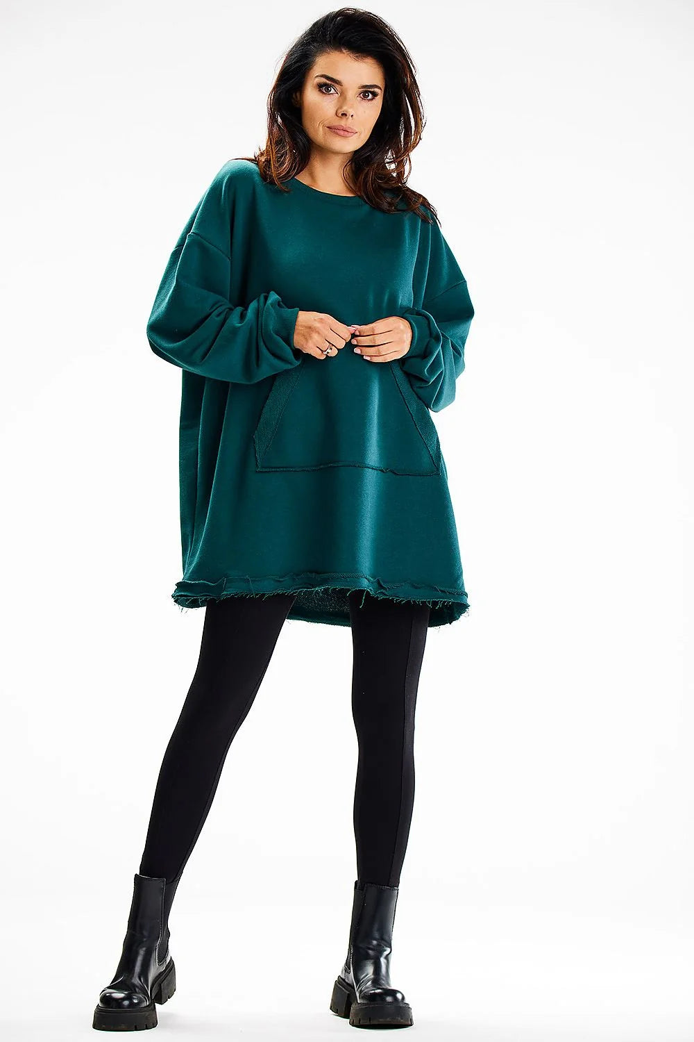 Sweatshirt féminin oversize en coton émeraude profond, style décontracté, poche kangourou, coupe ample, taille universelle, femme, mode confortable, Pologne