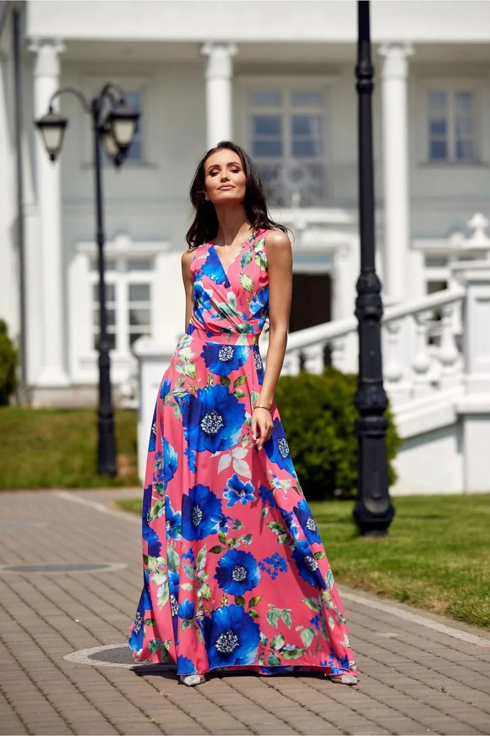 Robe de jour Roco Fashion longue motif floral bleu rose V neckline bretelles fines taille ajustée occasion spéciale femme