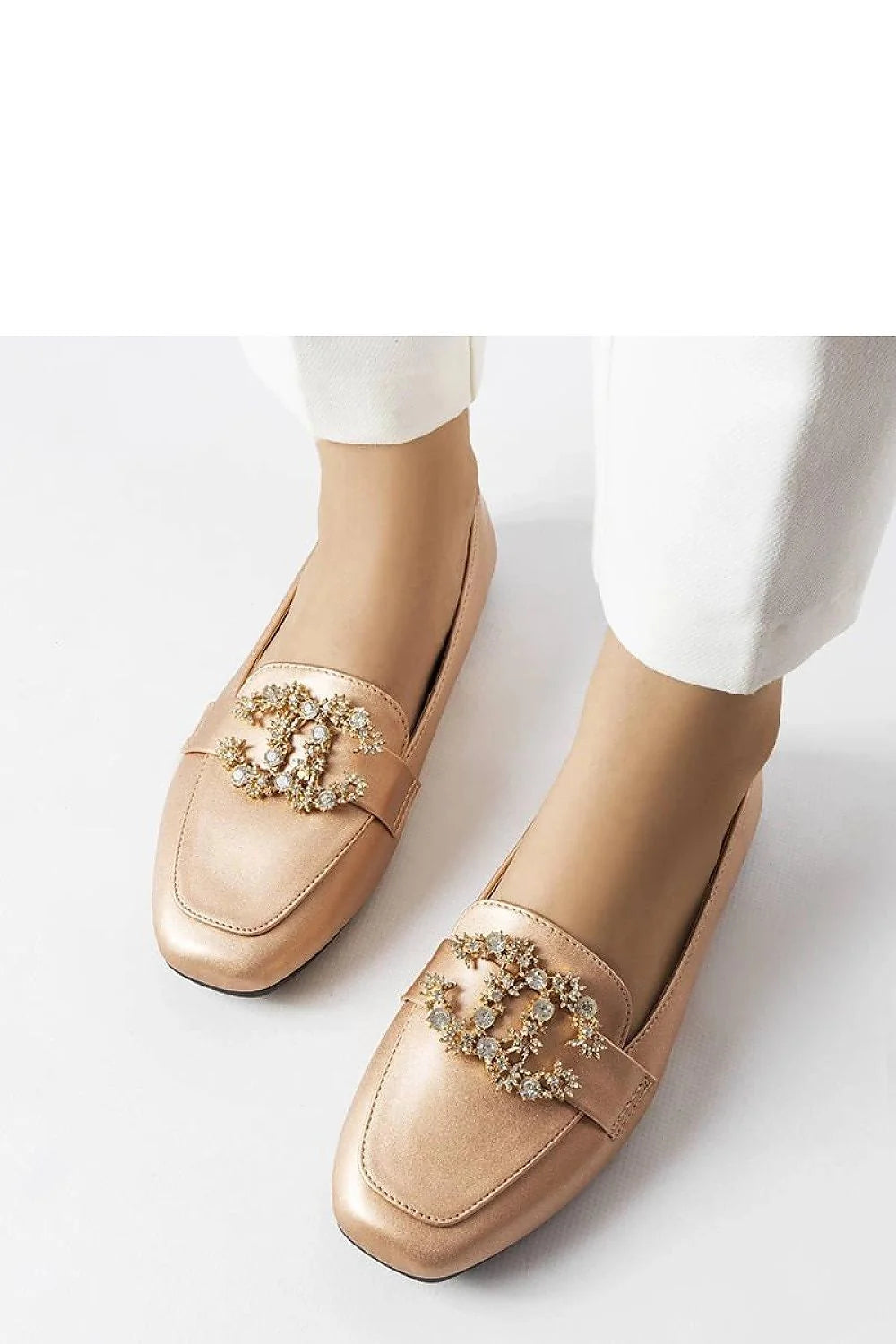 mocassins dorés femme cuir satiné rose bout carré semelle fine noire ornement bijou perles cristaux slipon élégant confortable