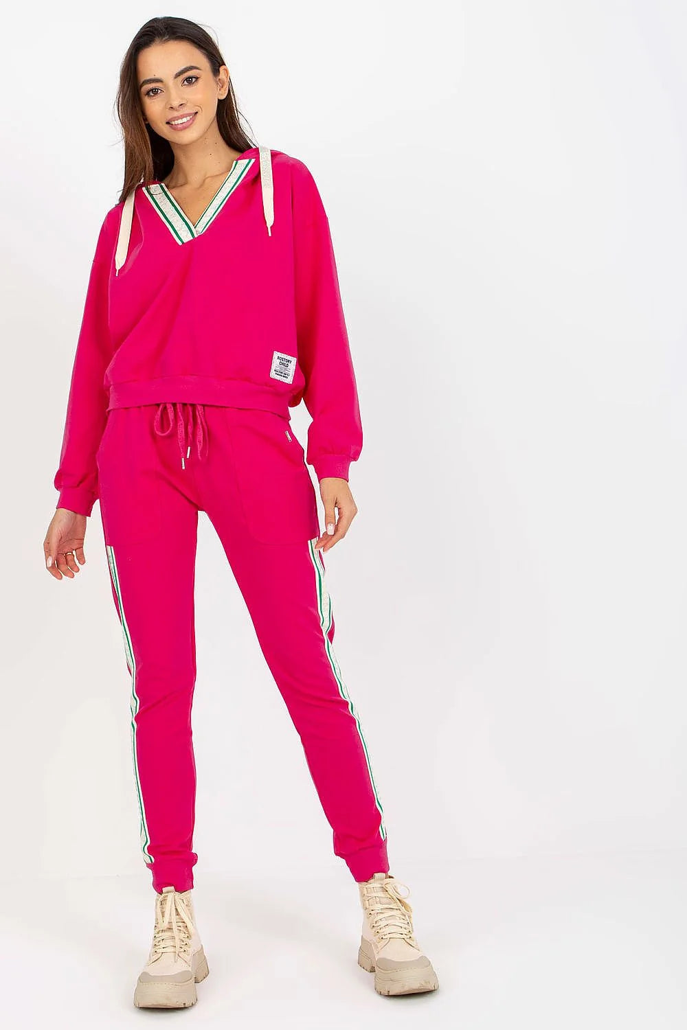 ensemble femme survêtement sweatshirt capuche oversize pantalon slim molleton coton élasthanne noir vert blanc bandes latérales cordons colV étiquette streetwear