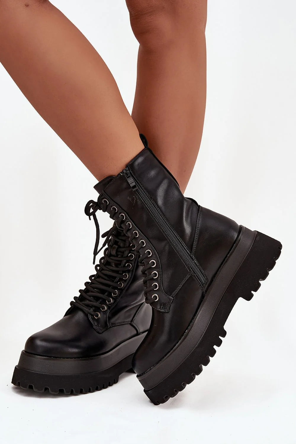 bottines femme cuir écologique plateforme massive montante lacées fermeture éclair latérale doublure mousse semelle crantée antidérapante talon confort urbain tendance
