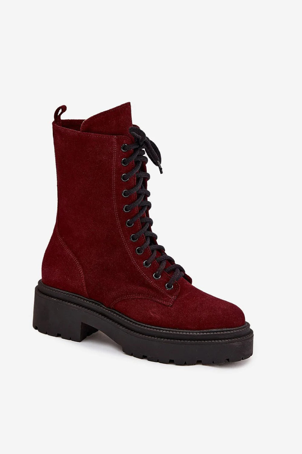 bottines femme suédé bordeaux montantes lacets métalliques fermeture éclair latérale semelle crantée noire plateforme talon plat doublure chaude