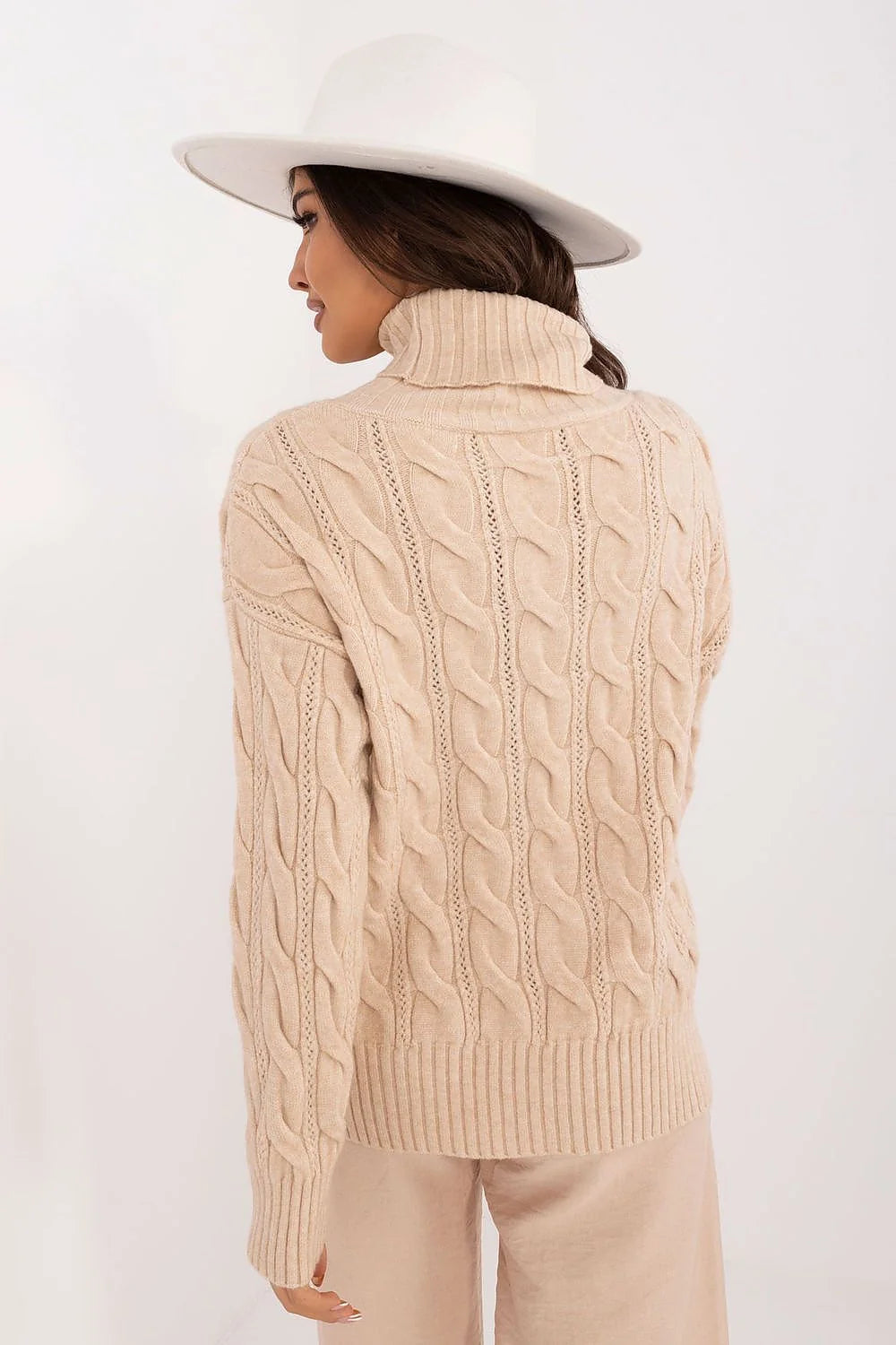 Pull à col roulé en acrylique, polyester et polyamide beige doux, manches longues, coupe ample, look chic pour femme