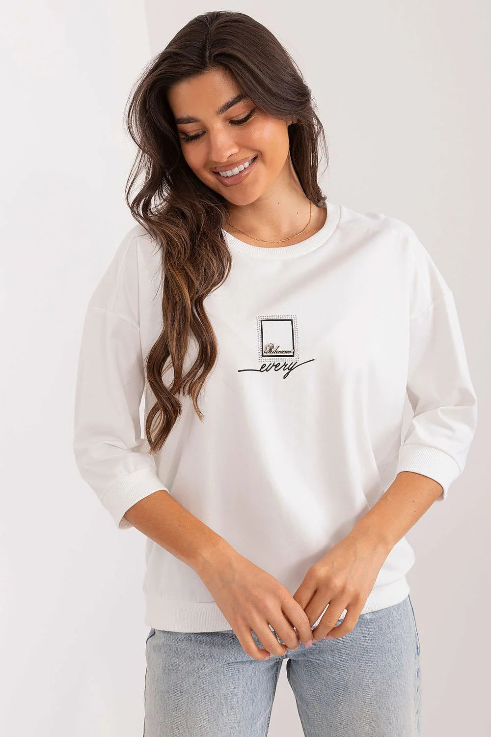 Chemisier Relevance féminin style décontracté coupe ample tissu lisse��品質颜色白色 longueur standard manches longues ajustées encolure ronde logo graphique