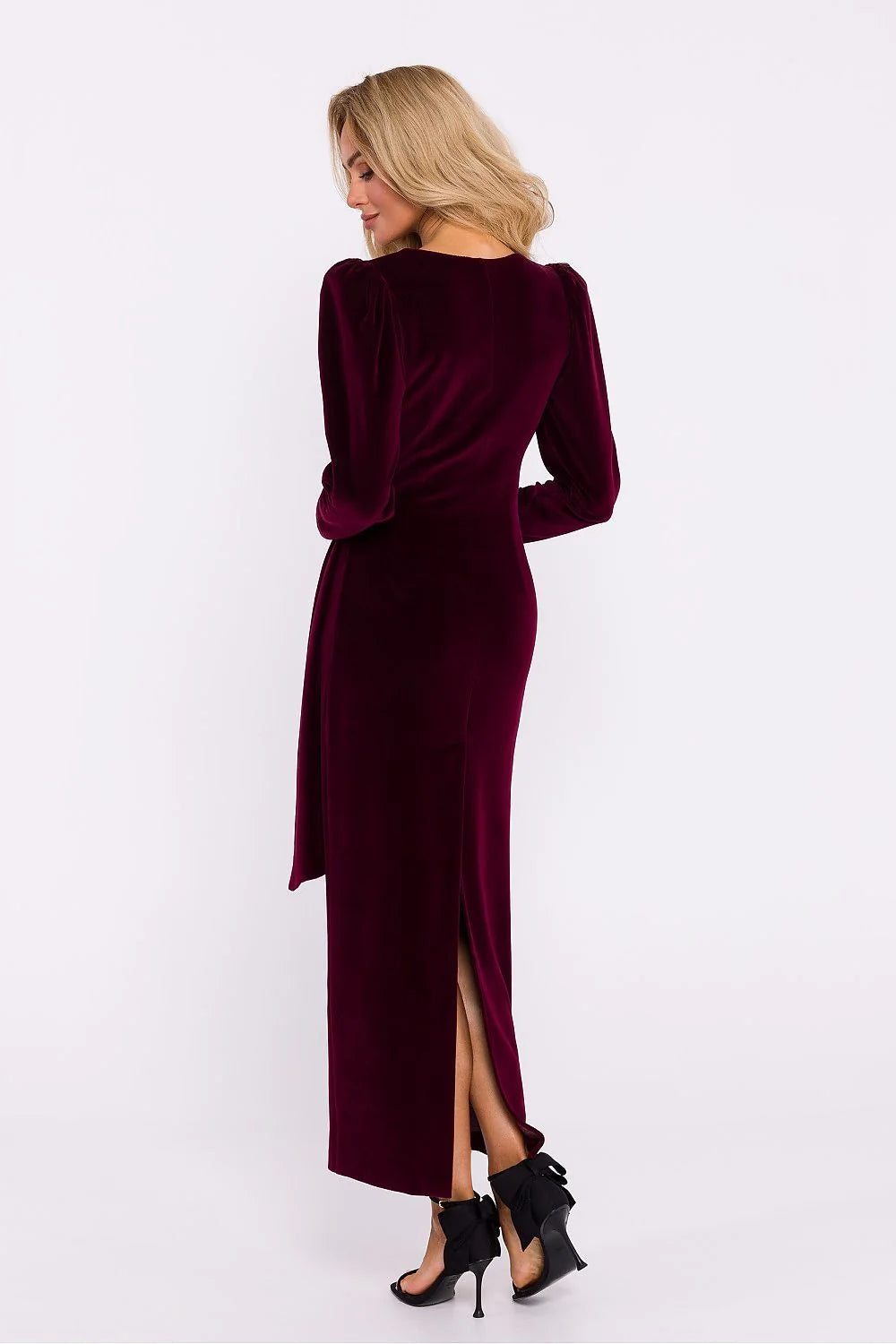 Robe de soirée élégante longue en velours bordeaux manches longues ceinture ajustable silhouette portefeuille femme