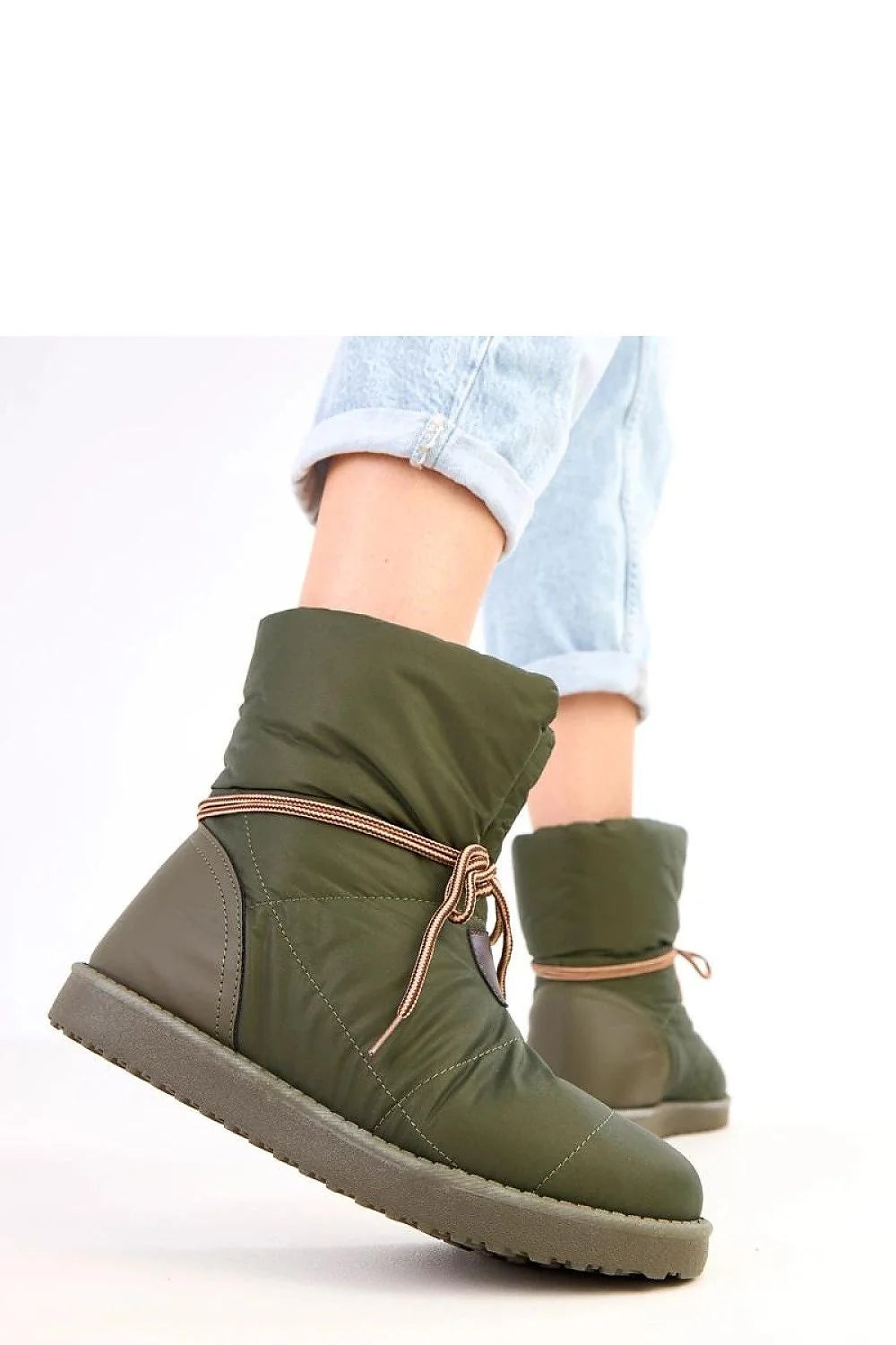 bottes neige femme cheville matelassées kaki olive nylon isolant lacet décoratif cordon marron ajustable semelle crantée caoutchouc antidérapante doublure chaude
