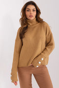 Pull col roulé femme manches longues maille douce beige camel coupe ample épaules tombantes boutons décoratifs