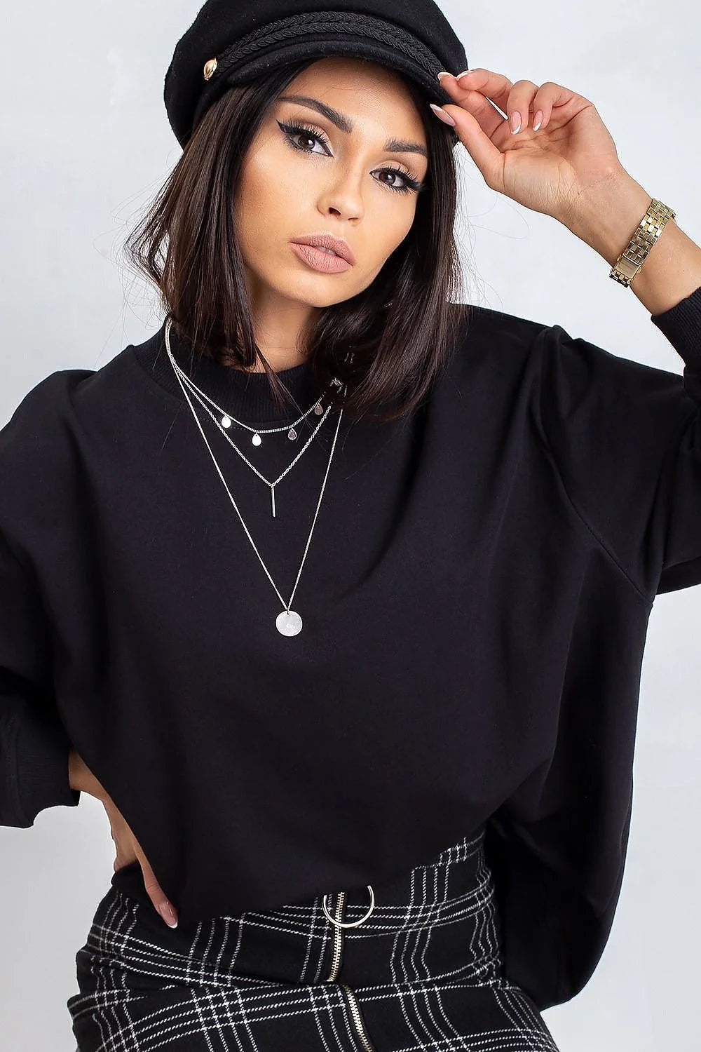Sweatshirt BFG pour femme en coton 90% élasthanne 10%, style casual oversize, couleur bleu vif, manches longues, col rond côtelé, idéal pour tenues urbaines et décontractées