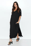 Robe longue coton noire streetwear ample manches courtes poches latérales élégance mode féminine casual
