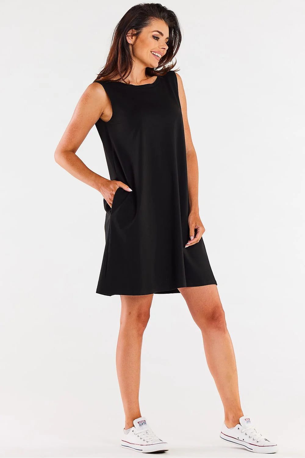 Robe de jour noire sans manches minimaliste classique femme coton élasthanne taille ajustable occasion多种