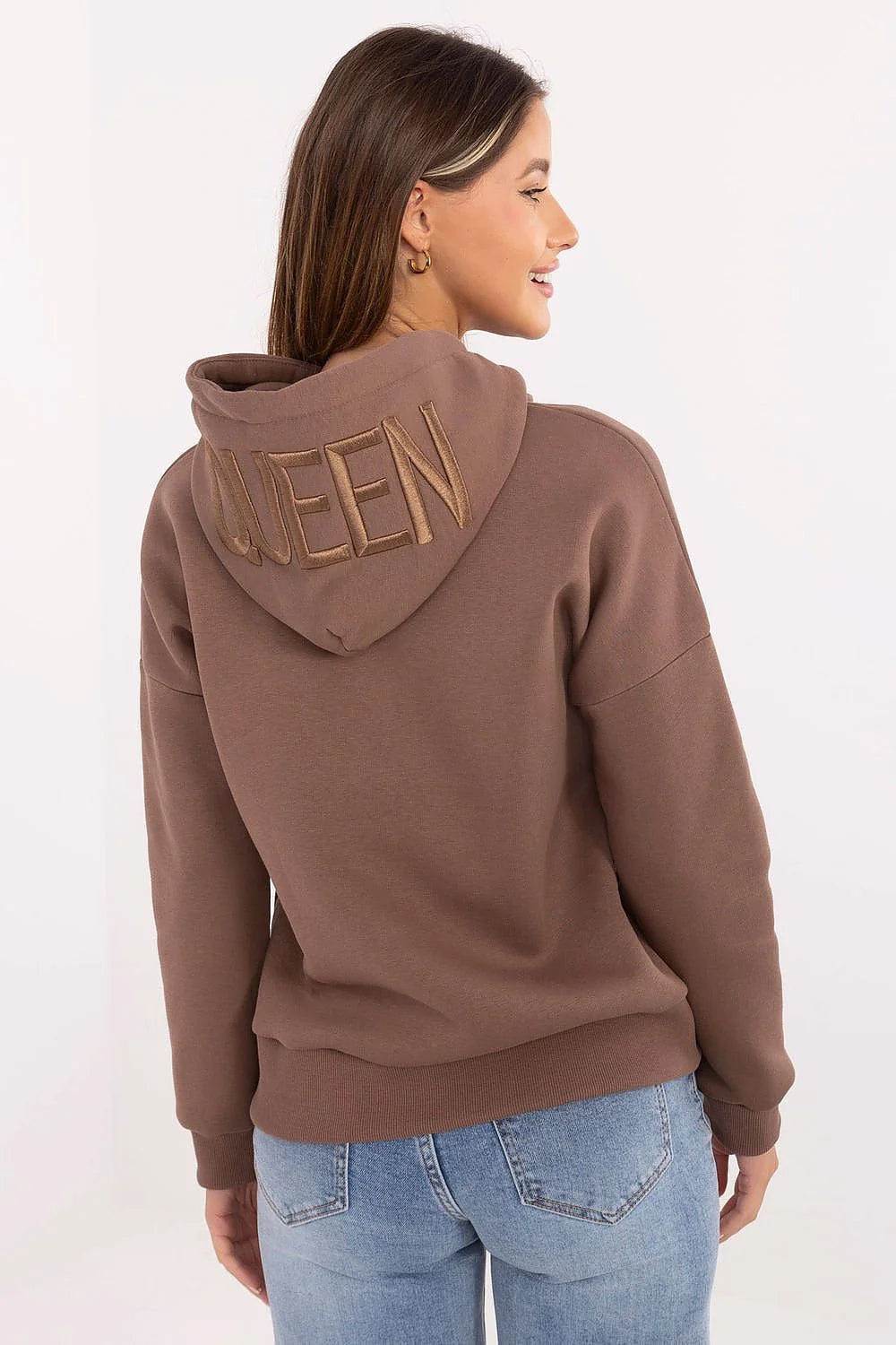 sweatshirt femme capuche marron chocolat molletonné coton élasthanne doux élastique manches longues poignets côtelés coupe droite imprimé inscription